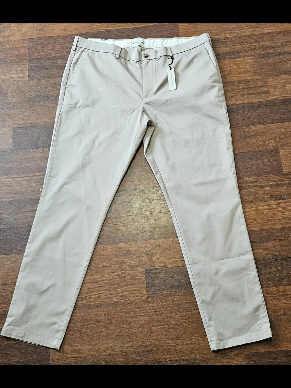 NWT BANANA REPUBLIC mens dress pants SIZE 40x34 COLOR TAN CLD RV$100